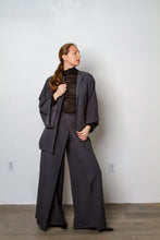 Carica l&#39;immagine nel visualizzatore di Gallery, Grey high waisted full leg pant